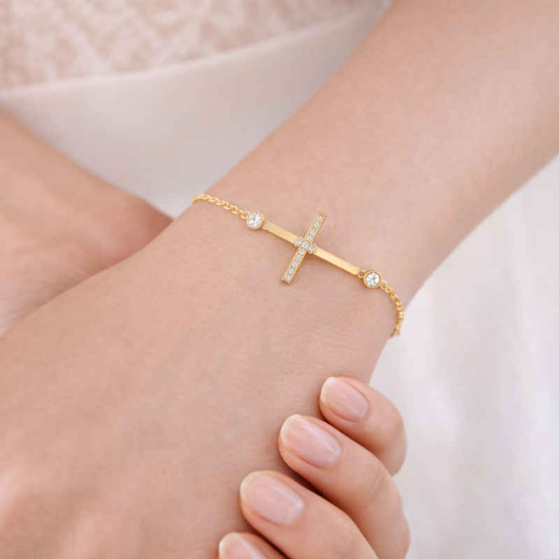 Pulsera con dije de cruz de moissanita en oro blanco de 18 quilates-2