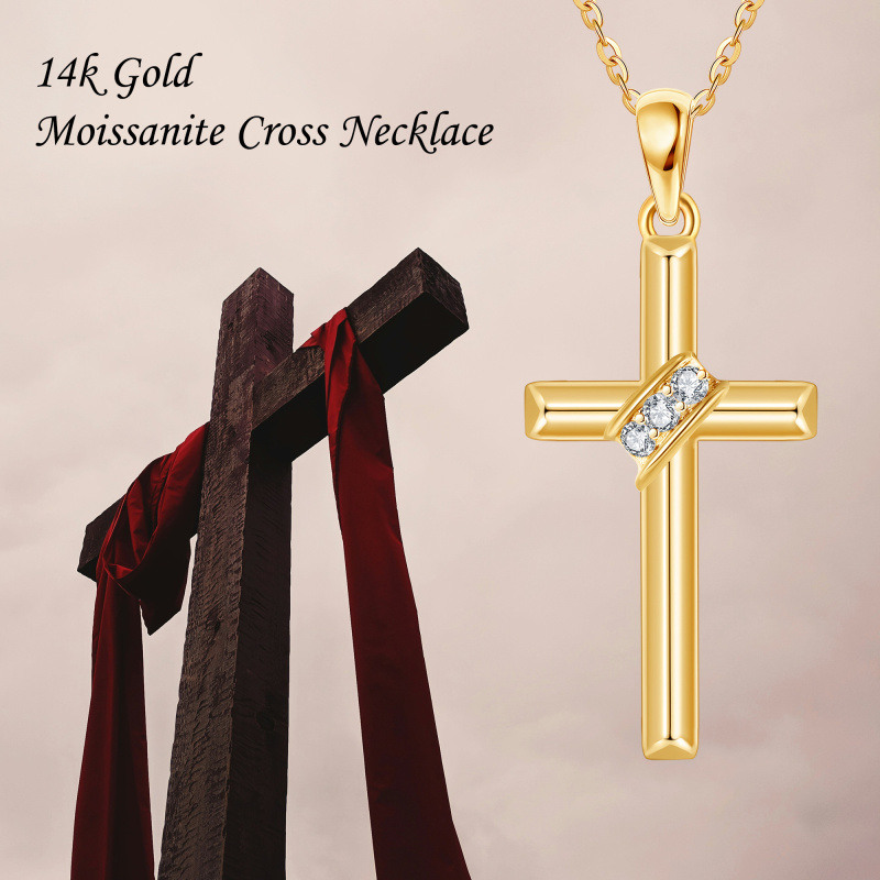 Collar con colgante de cruz de moissanita en oro de 14 quilates-6