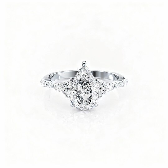 Anello di fidanzamento in oro bianco 10K con moissanite