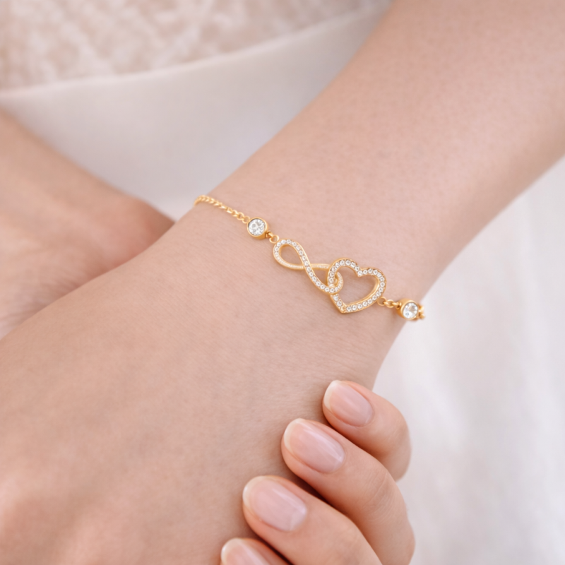 Pulsera con dije de corazón y símbolo de infinito de moissanita en oro blanco de 10 quilates-2