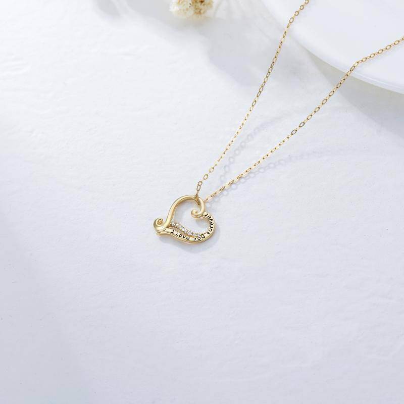 Collar con colgante de corazón de moissanita en oro blanco de 14 quilates con palabra grabada-4