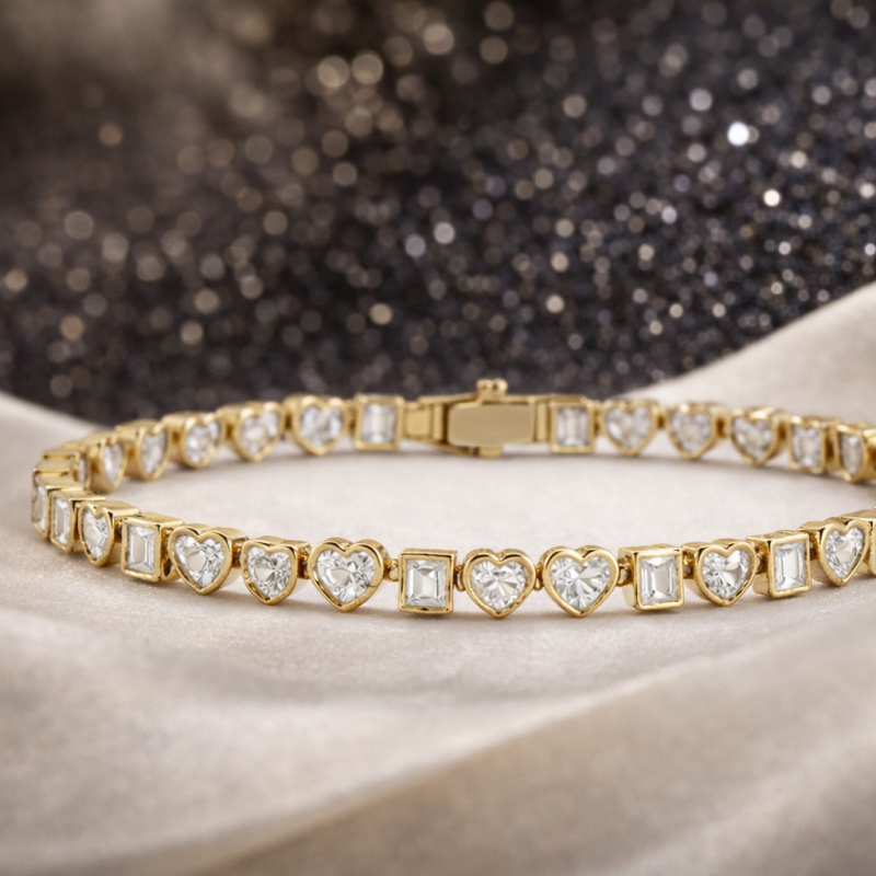 Pulsera de tenis de plata de ley con corazón y cuadrado de moissanita chapada en oro amarillo-3