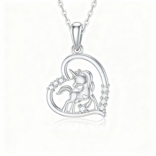 Collier pendentif cœur et licorne en or blanc 10 carats et moissanite