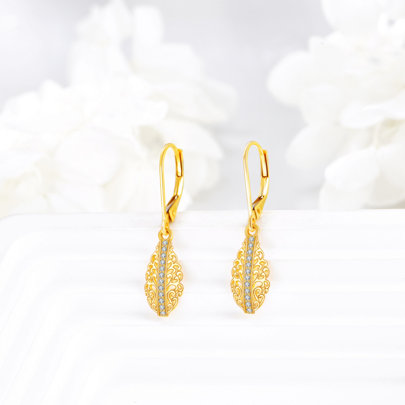 Pendientes colgantes de plumeria con moissanita y oro de 18 quilates-4