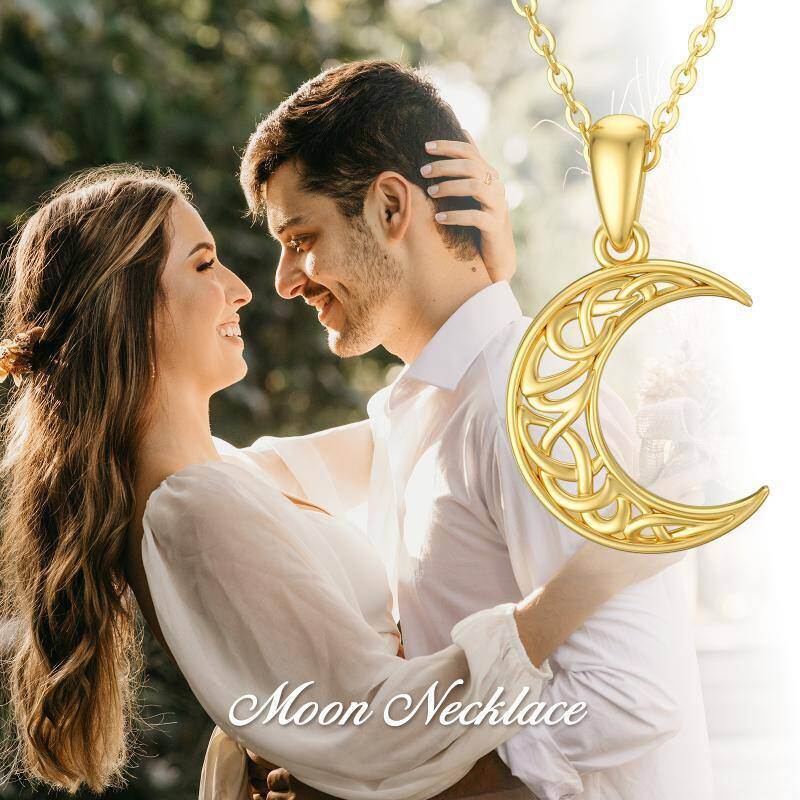 Collar con colgante de luna de oro de 10 quilates-6