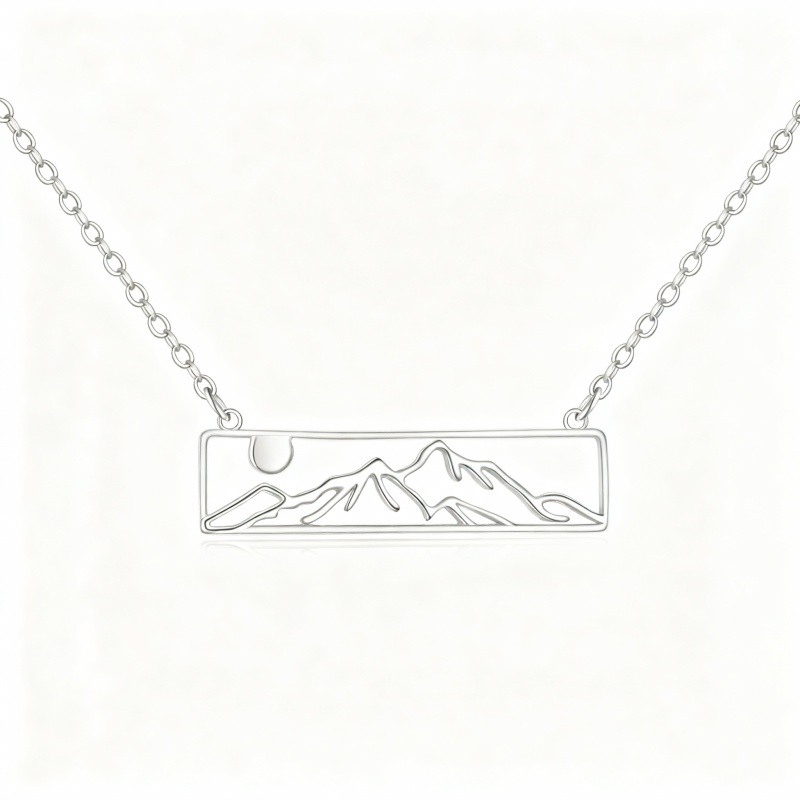 Collier pendentif montagnes en or blanc 10 carats-16