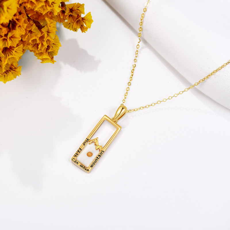 Collar con colgante rectangular de semillas de mostaza en oro de 18 quilates con palabra grabada-4