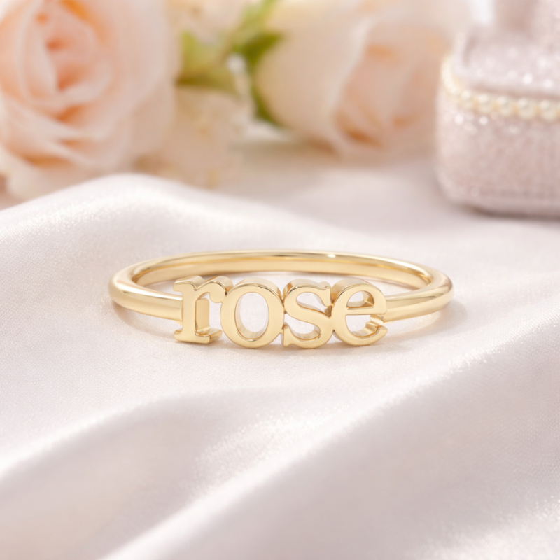 Anillo clásico personalizado con inicial del nombre en oro de 10 quilates-3