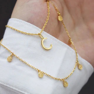 Collar con inicial personalizada de oro rosa de 18 quilates sin piedras, con la letra inicial C.-3