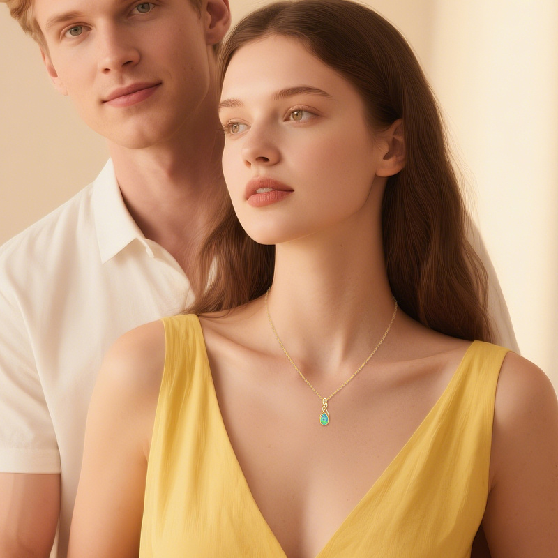 Collier pendentif nœud celtique en or 18 carats et opale-3