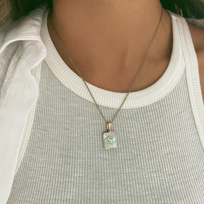 Collar con inicial personalizada de ópalo y oro de 14 quilates para mujer.-2
