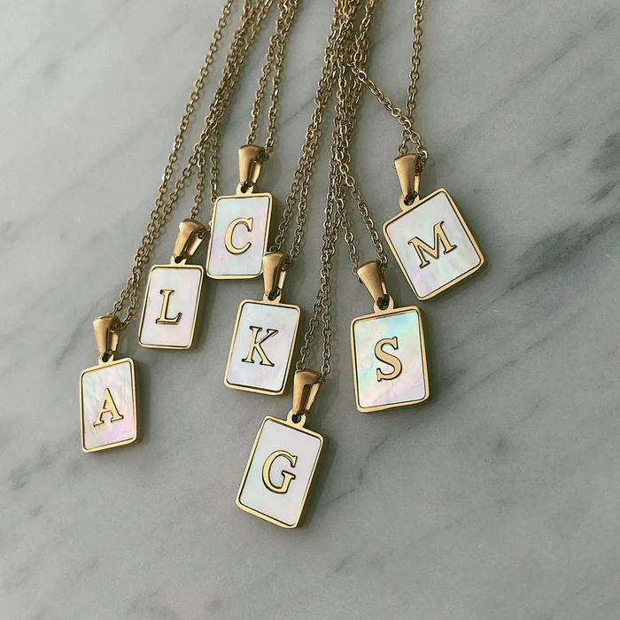 Collar con inicial personalizada de ópalo y oro de 14 quilates para mujer.-4