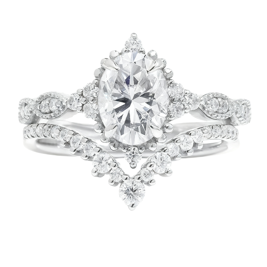 Anillo de compromiso de oro blanco de 10 quilates con moissanita de talla ovalada