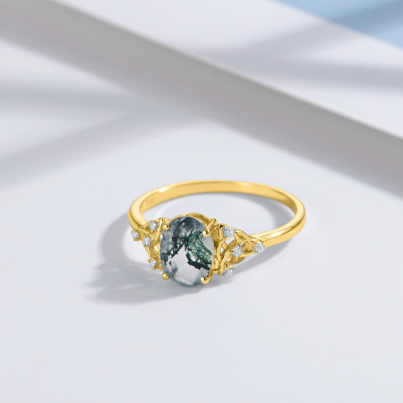 14-karätiger Goldring mit ovalem Moosachat, personalisierter Gravur und keltischem Knoten-4
