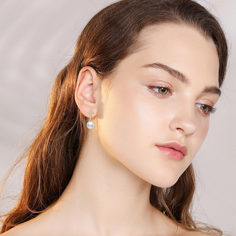 Pendientes colgantes de cruz con perlas y oro de 10 quilates-2