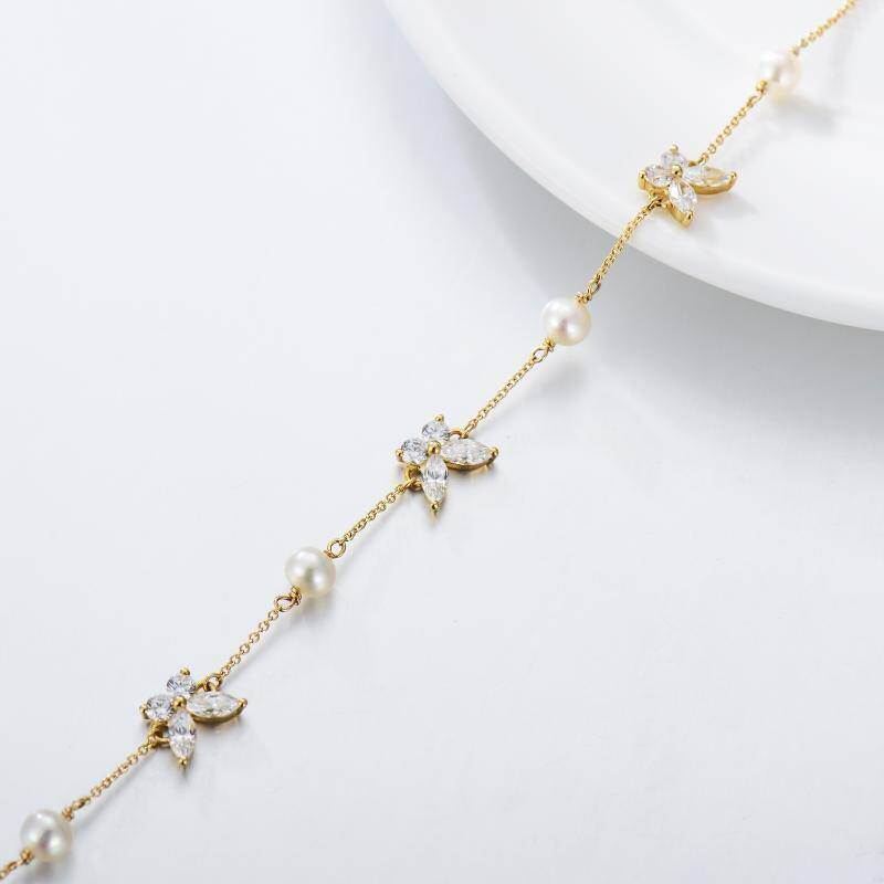 Pulsera con dije de mariposa de oro rosa de 18 quilates, perla y circonita cúbica-4