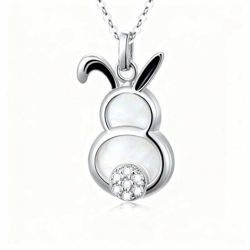 Collar con colgante de conejo de perla chapado en oro blanco y platino-1