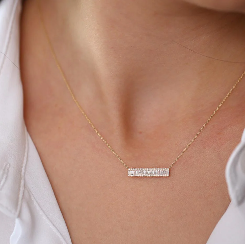 Horizontale Halskette aus 14-karätigem Gold mit Baguette-Labor-Diamanten-3