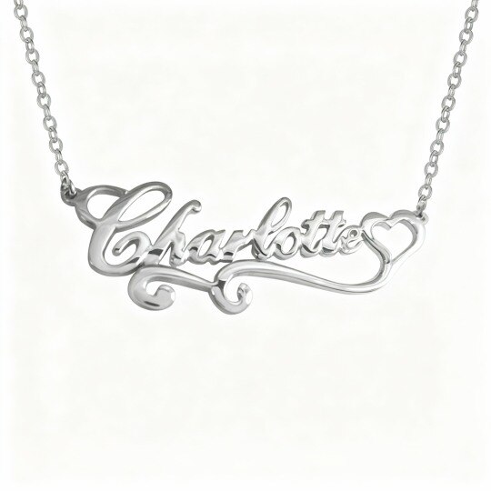Collier pendentif classique personnalisé avec nom et cœur en or blanc 10 carats