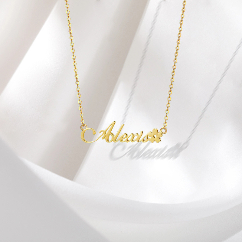 Collar con colgante clásico personalizado con nombre en oro de 10 quilates-3