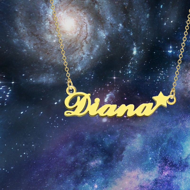 Collar con colgante clásico personalizado de nombre y estrella en oro de 14 quilates-2