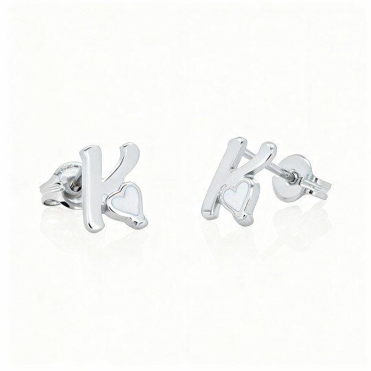 Pendientes de botón personalizados con inicial en oro blanco de 9 quilates