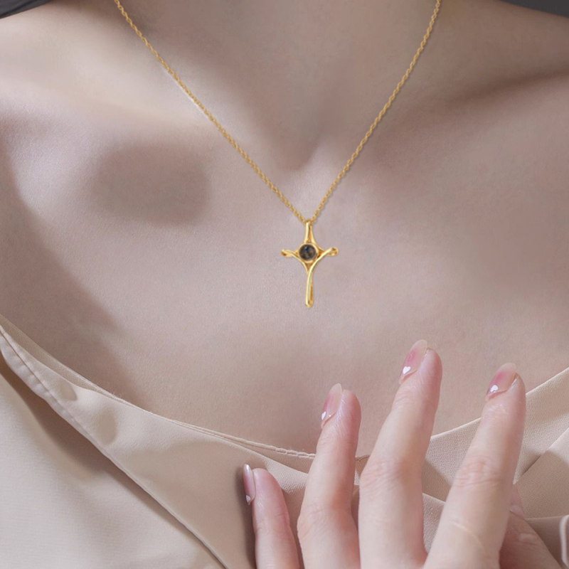 Collar personalizado de oro de 10 quilates con proyección y cruz para mujer-4