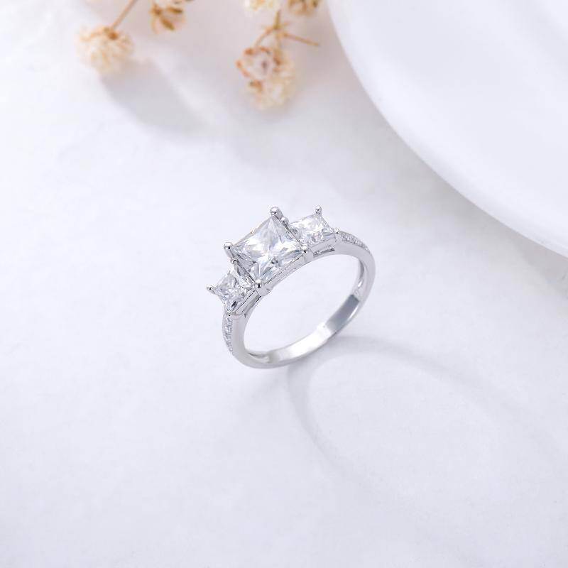 Anillo de compromiso cuadrado de oro blanco de 14 quilates con moissanita en forma de princesa-5