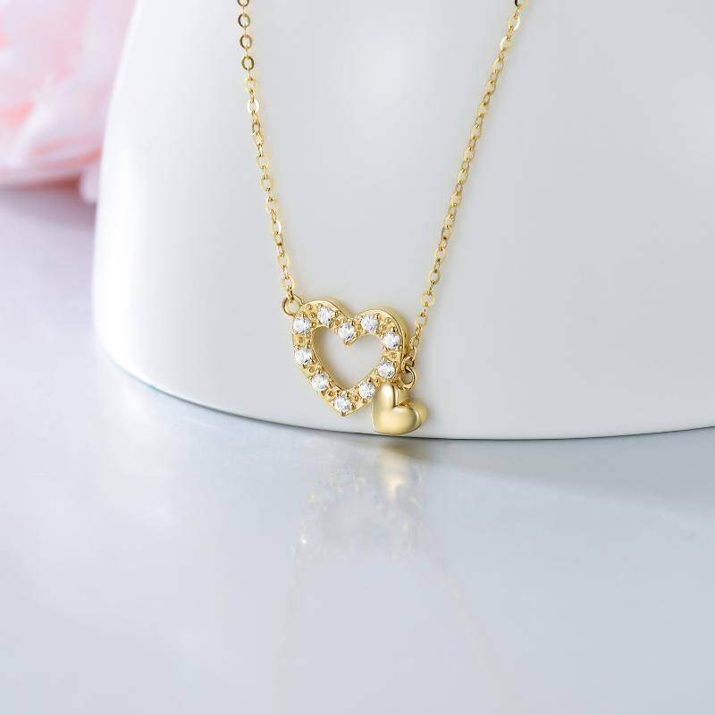 Collar con colgante de corazón de circonita cúbica de corte redondo en oro rosa de 18 quilates-3