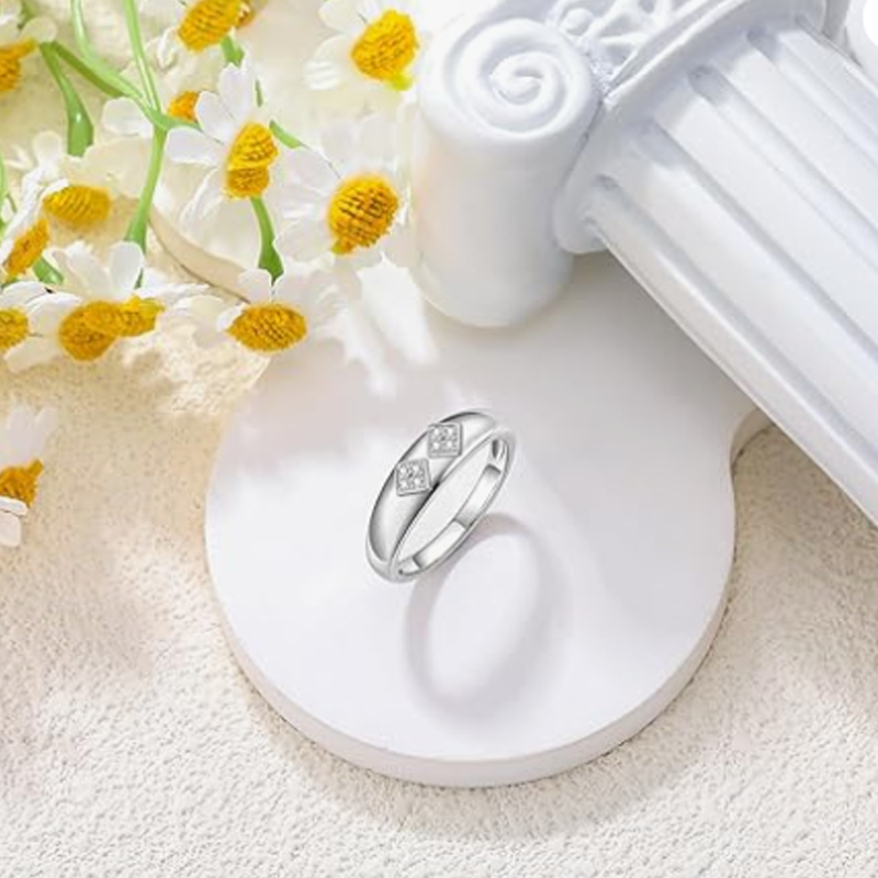 Bague personnalisée pour homme en platine plaqué or blanc à taille ronde, diamant de couleur D, pureté VVS1, 3EX-4