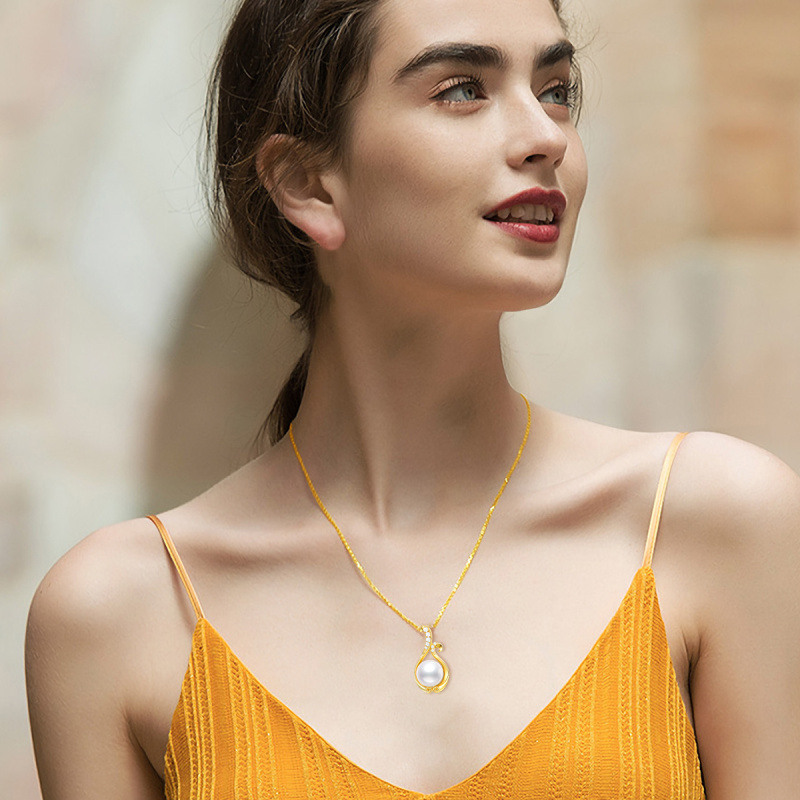 Collier pendentif en or 18 carats avec perle ronde-2