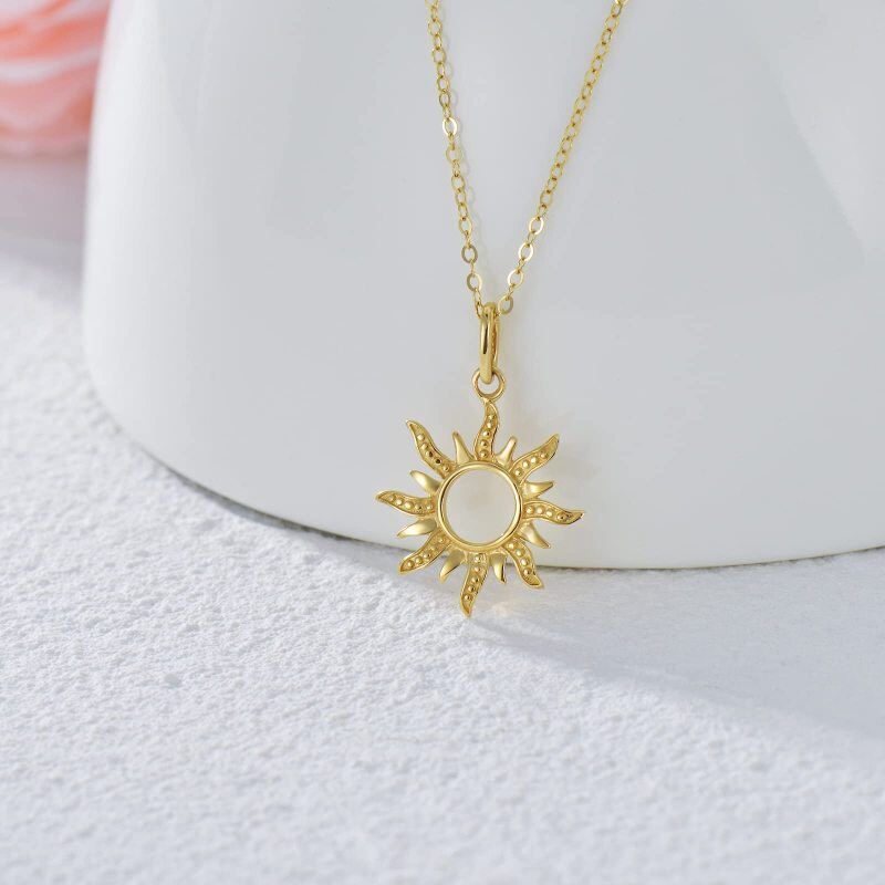 Collar con colgante de sol de oro de 14 quilates-3