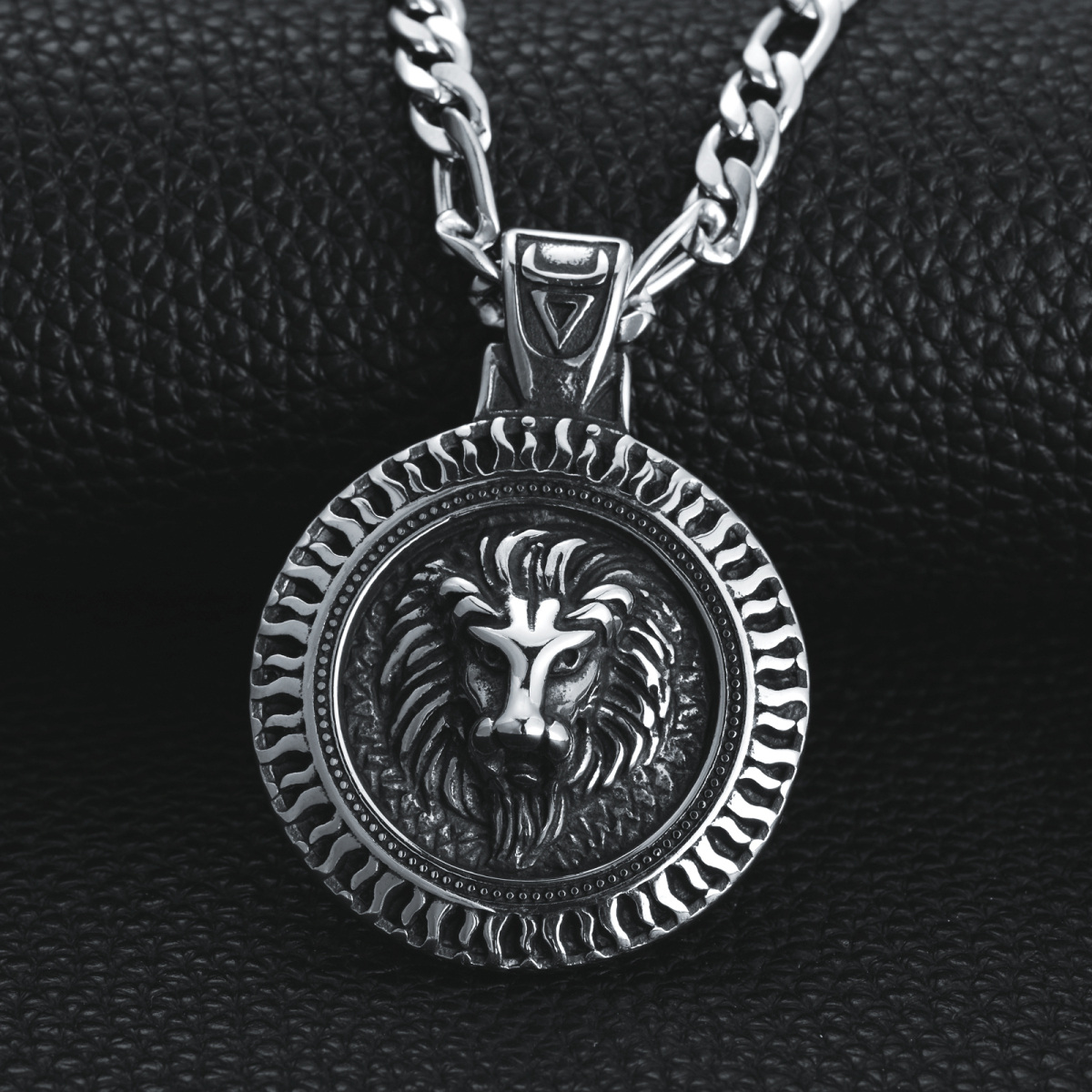 Collier avec pendentif en forme de lion ovale plaqué argent rétro en acier inoxydable pour homme-4