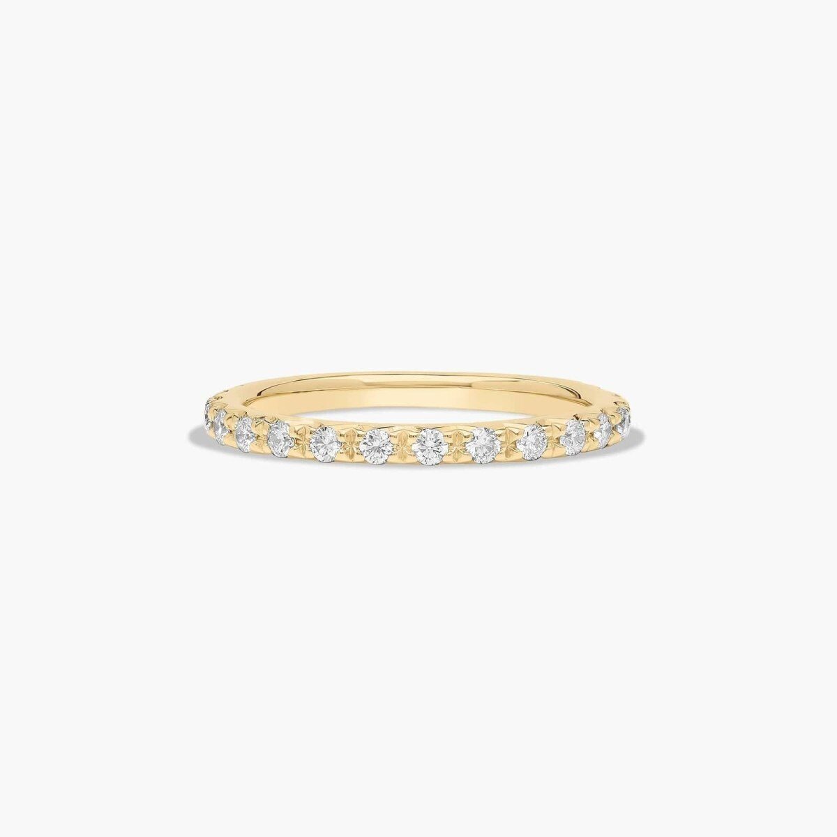 Anello nuziale personalizzato Starlight in oro 10 carati con diamanti da laboratorio, 1,6 mm-1