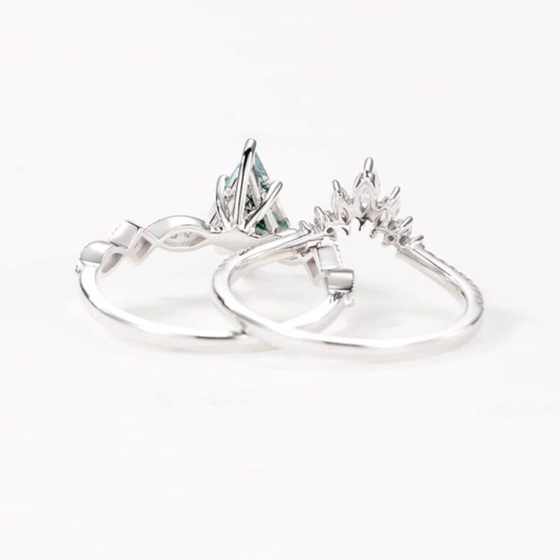 Anel de noivado em prata de lei com coroa de ágata musgosa lapidada em forma de pipa de 1 quilate e moissanita.-4