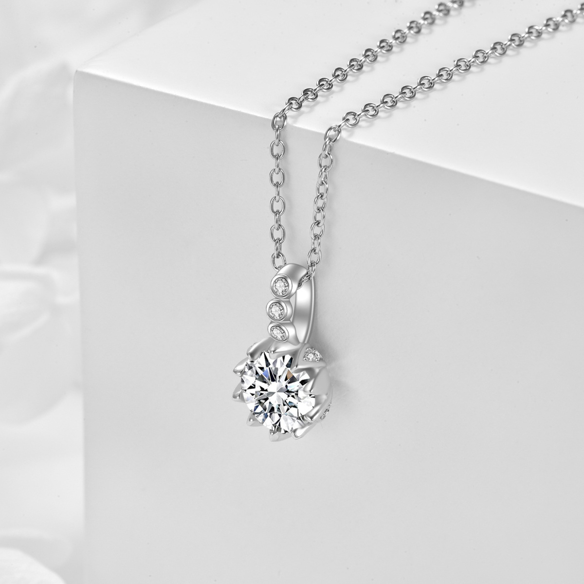 Colar de prata esterlina com pingente de lótus Moissanite 1CT-3