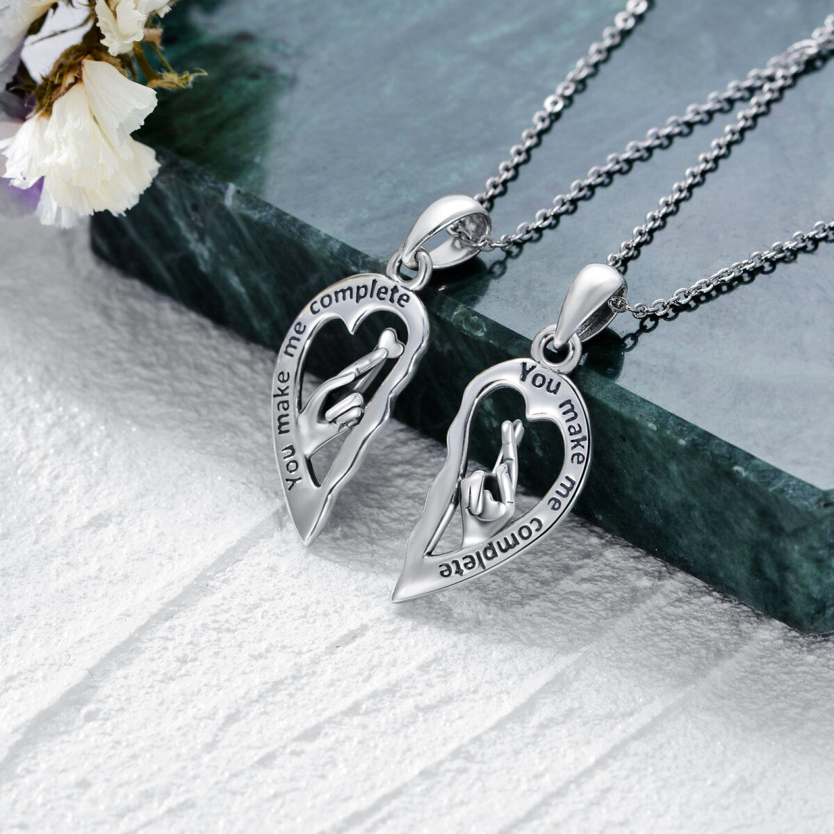 Collar de recuerdo de pareja con corazón grabado en plata esterlina para mujer-3