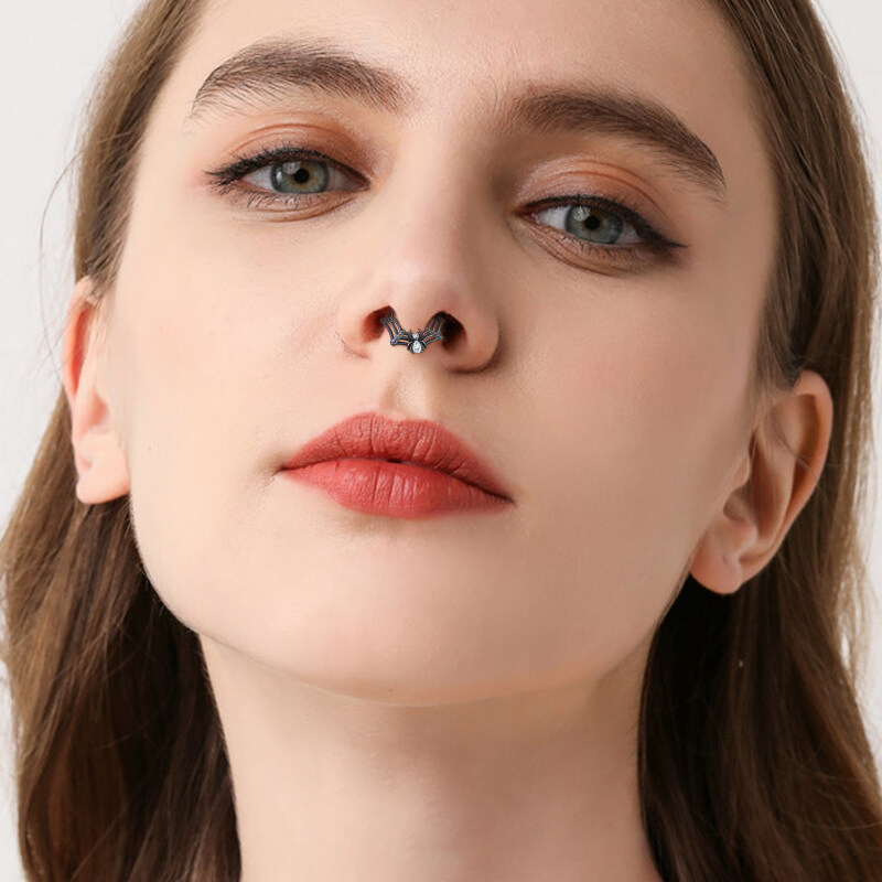 Nasenring „Spinnenform“ aus Sterlingsilber mit schwarzer Zirkonia-Beschichtung-2