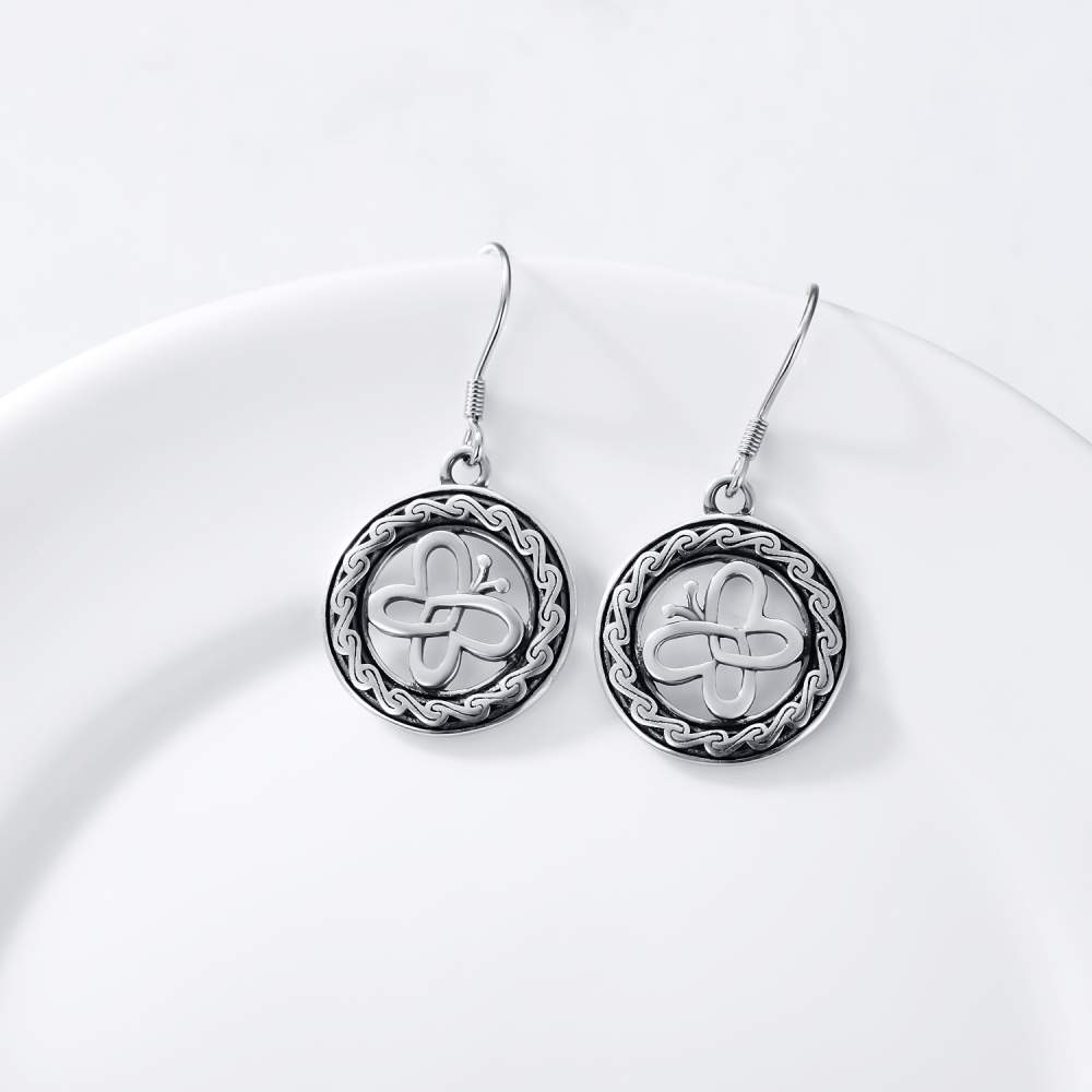Pendientes colgantes con nudo celta en espiral y mariposa en plata de ley-3