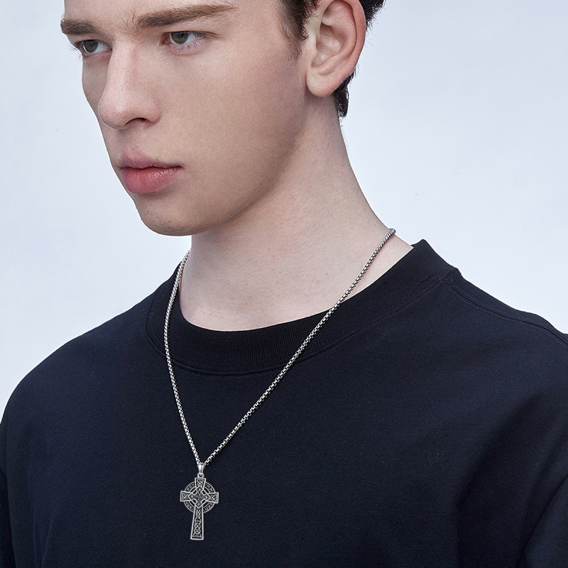 قلادة من الفضة الإسترلينية بتصميم عقدة سلتيك مع صليب وقلادة رون الفايكنج للرجال-2