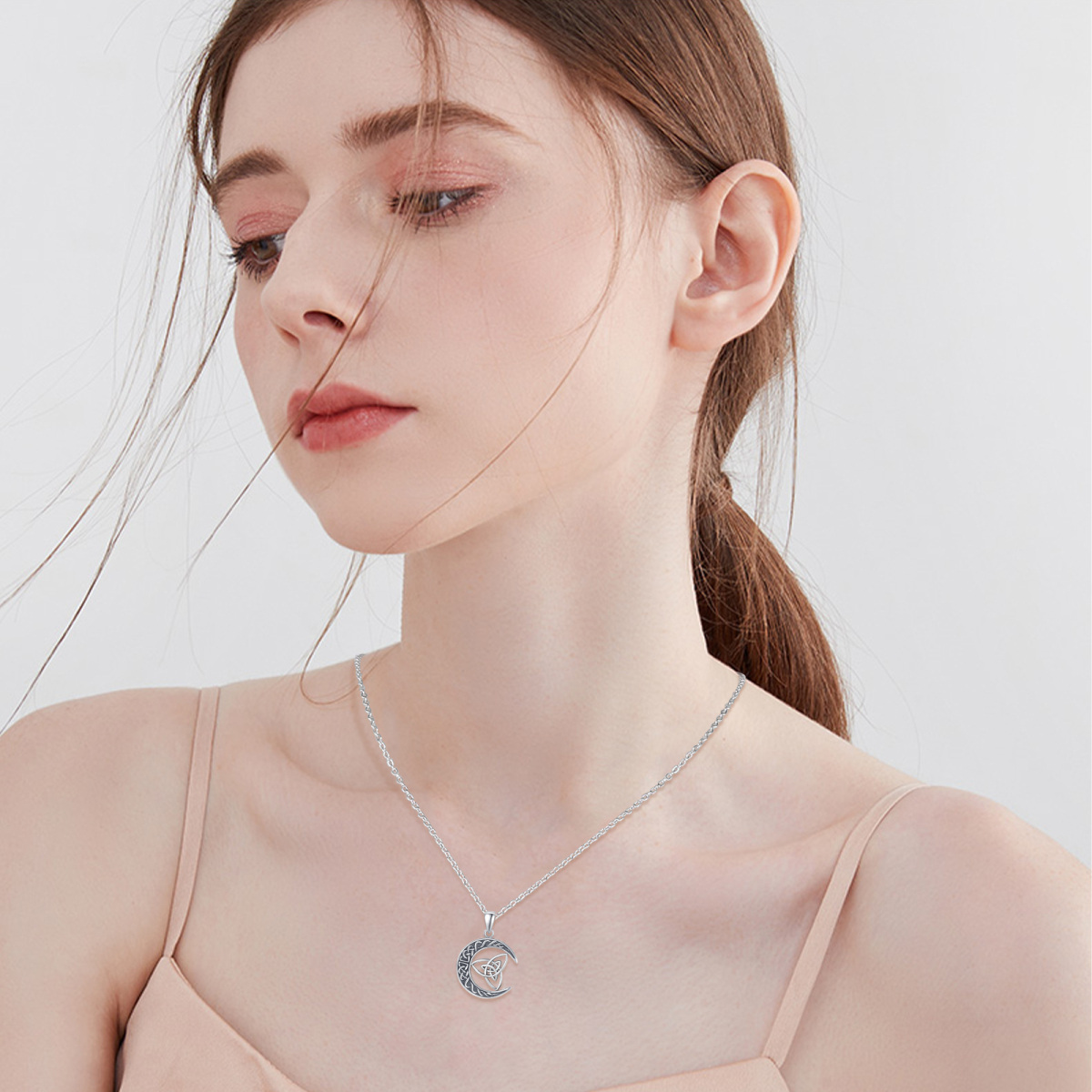 Collier en argent sterling avec nœud celtique et pendentif lune-2