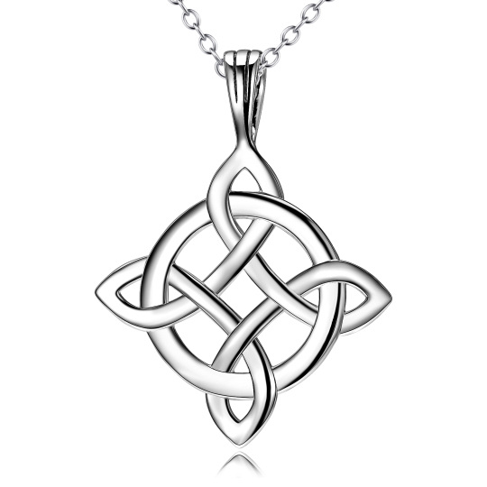 Collana con ciondolo a forma di nodo celtico in argento sterling