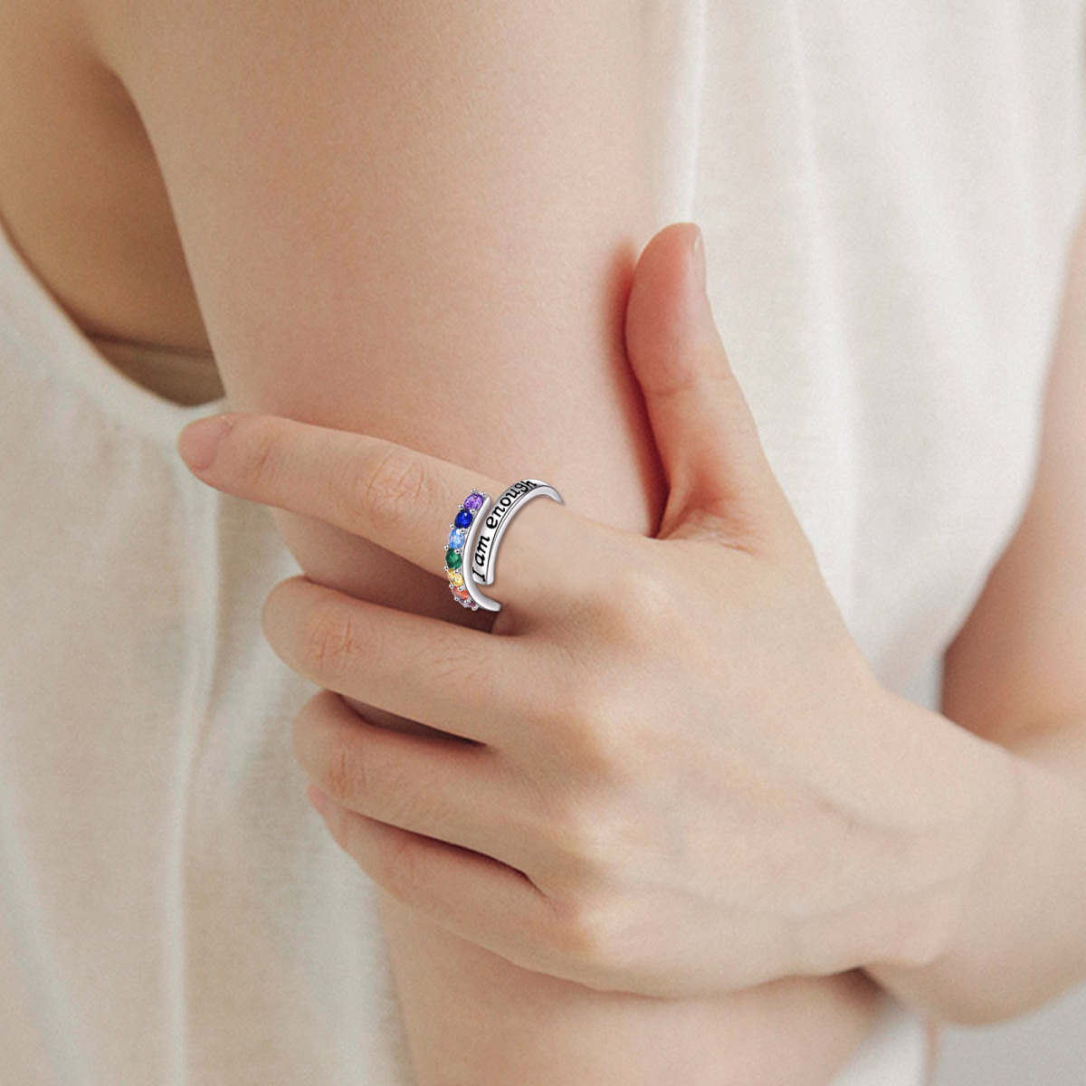 Bague ouverte en argent sterling avec chakras en zircon cubique et mot gravé-2