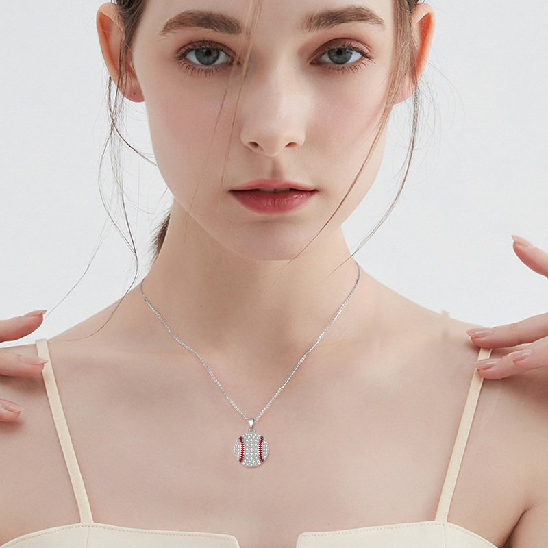 Collar con colgante de béisbol de circonita cúbica en forma circular de plata de ley-2