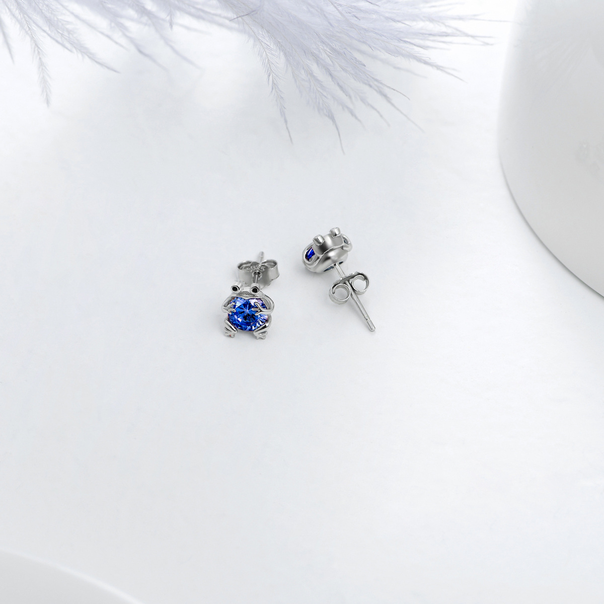 Sterling Silver Circular Shaped Crystal Frog Stud Earrings-4