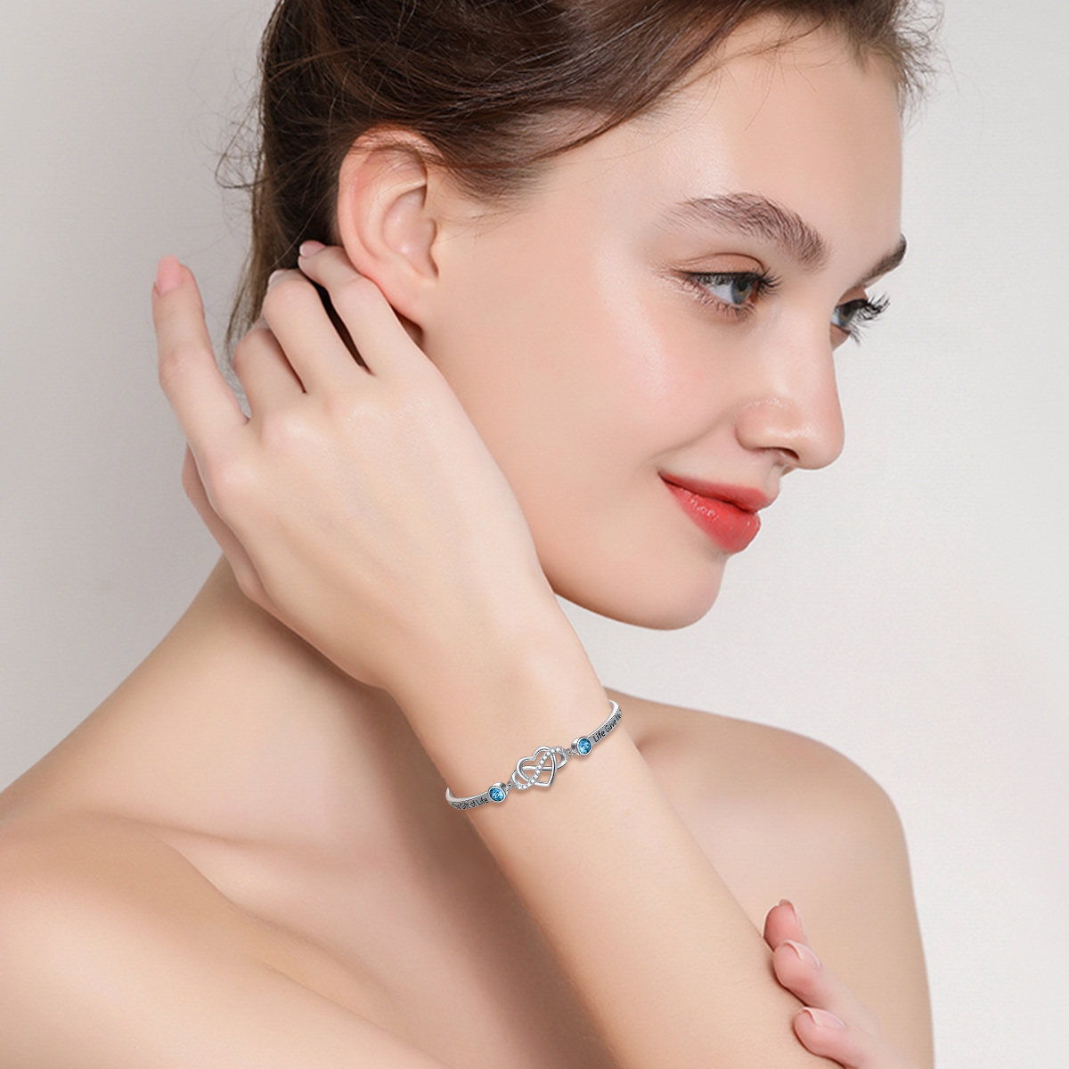 Bracelet jonc en argent sterling avec pendentif en forme de cœur circulaire en cristal et symbole de l'infini, avec inscription gravée-2