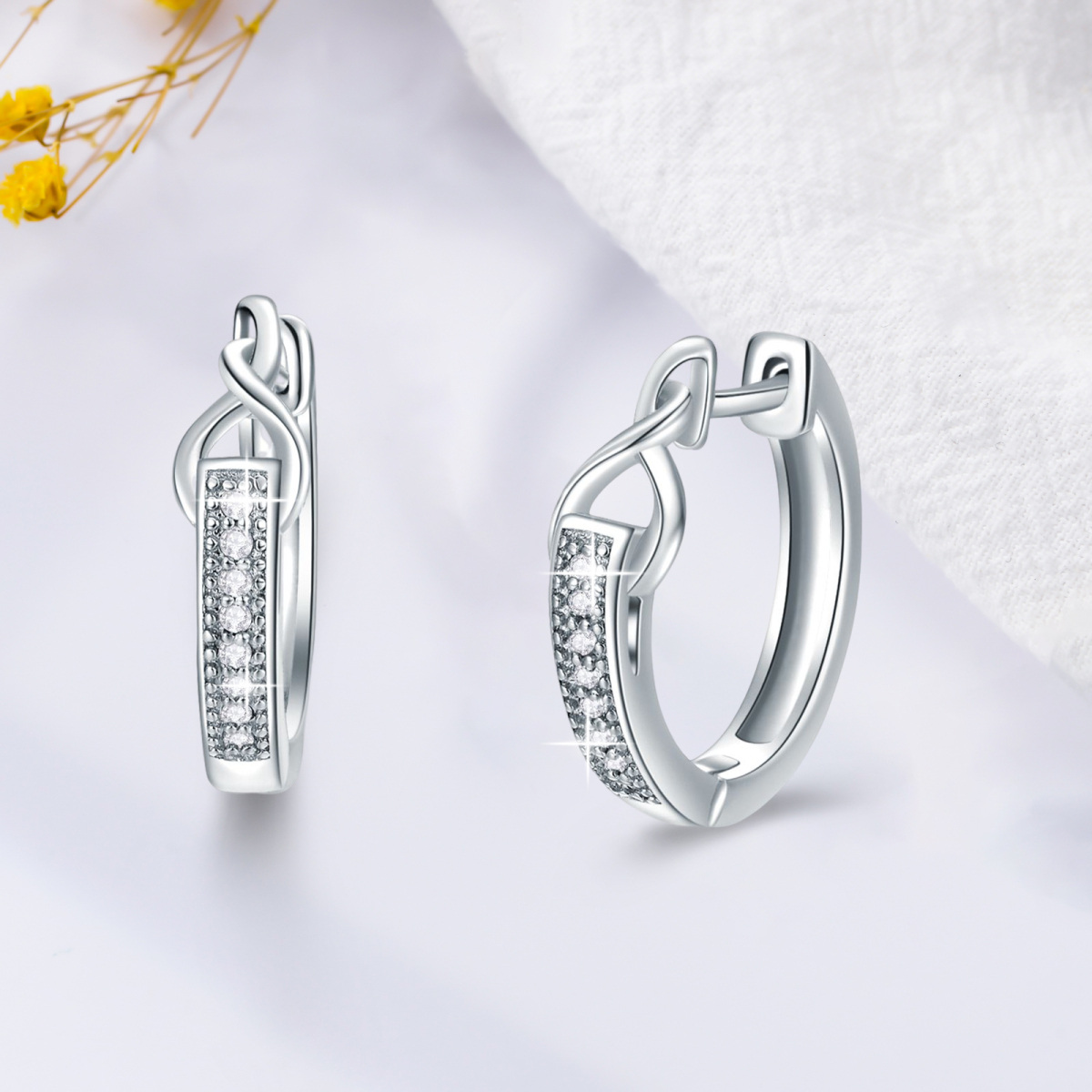 Boucles d'oreilles en argent sterling avec diamant de forme circulaire et symbole de l'inf-5