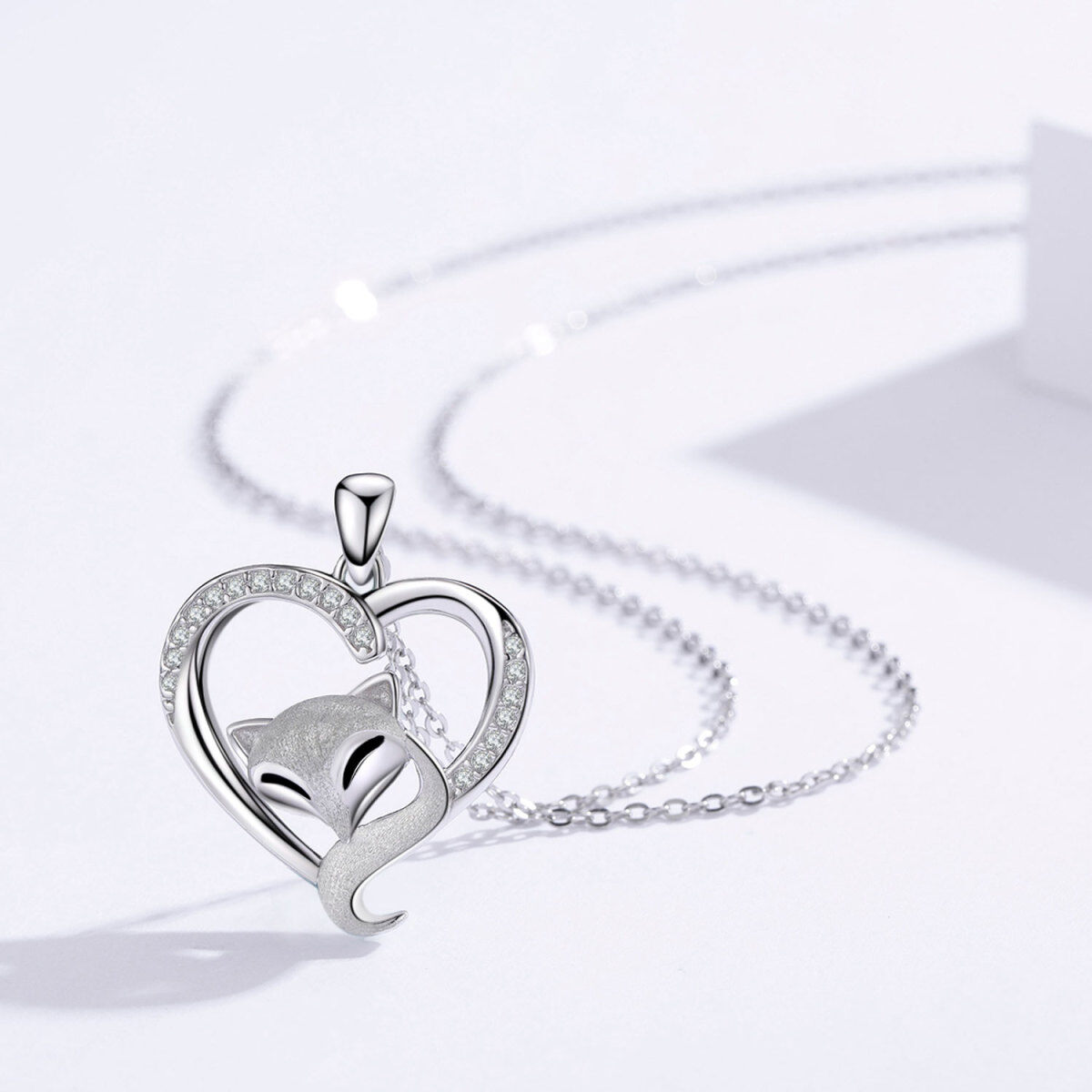 Collier en argent sterling avec pendentif renard et coeur en zircon cubique de forme circu-3