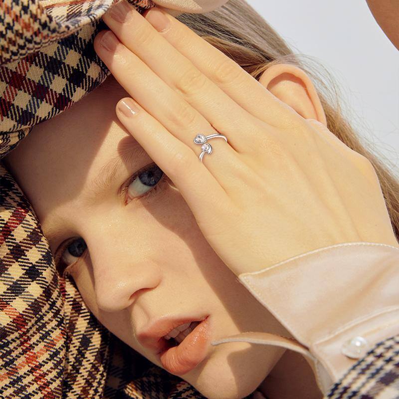 Anel aberto de prata esterlina com zircónio cúbico e coração com palavra gravada para mulh-2