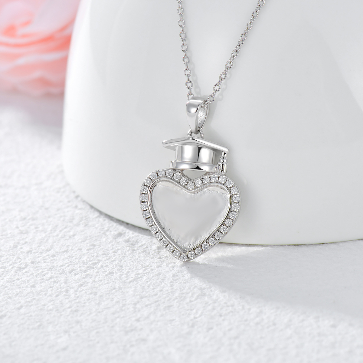 Collana con ciondolo a forma di cuore in argento sterling a forma di cerchio con zirconi cubici-5